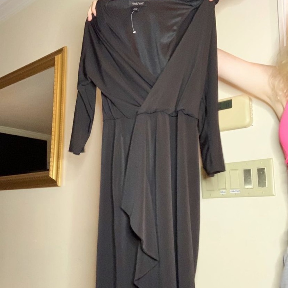 WHITE HOUSE BLACK MARKET DRESS
